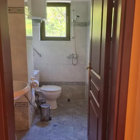 комплекс белла терра Case de vacanță Gostilitsa