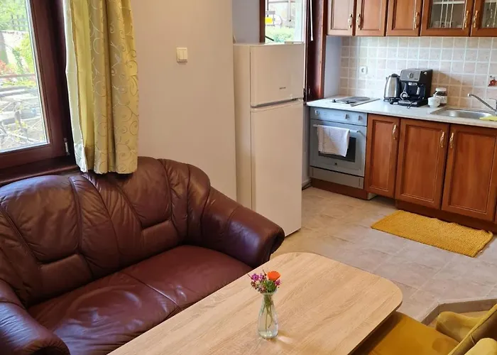 комплекс белла терра Case de vacanță Gostilitsa